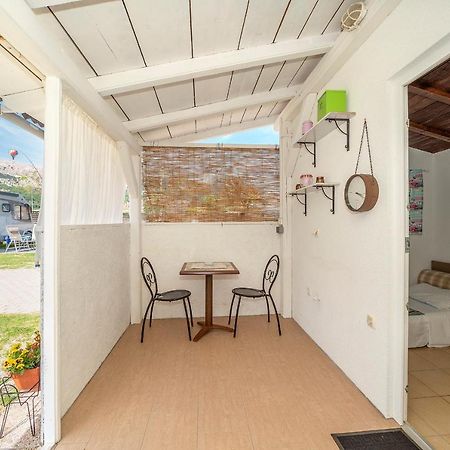 Camp Mali Bungalow Baska  Luaran gambar