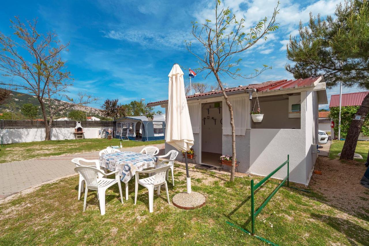 Camp Mali Bungalow Baska  Luaran gambar